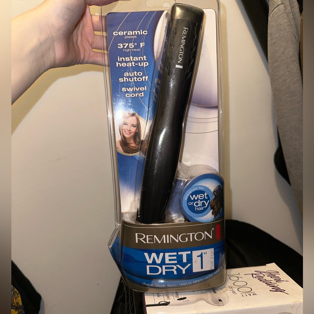 Remington wet/dry 1”  never been opened  black